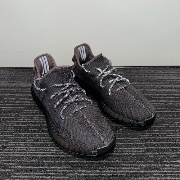 Size 10 - Yeezy Boost 350 V2 Black Reflective No Box main image 8